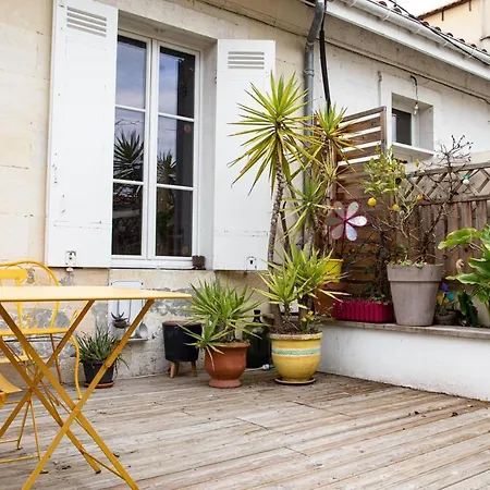 House With Terrace Ideal For Couple In *